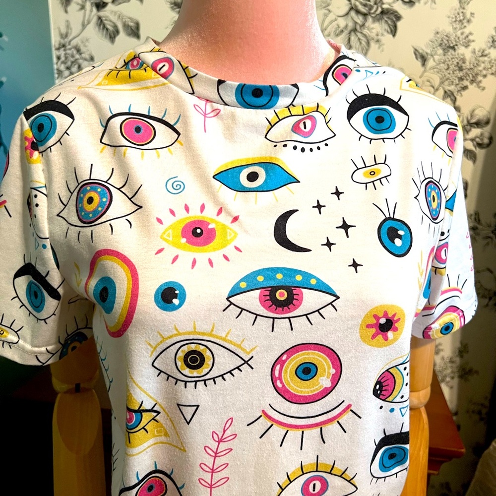 NWOT Shein Evil Eye Tee Large